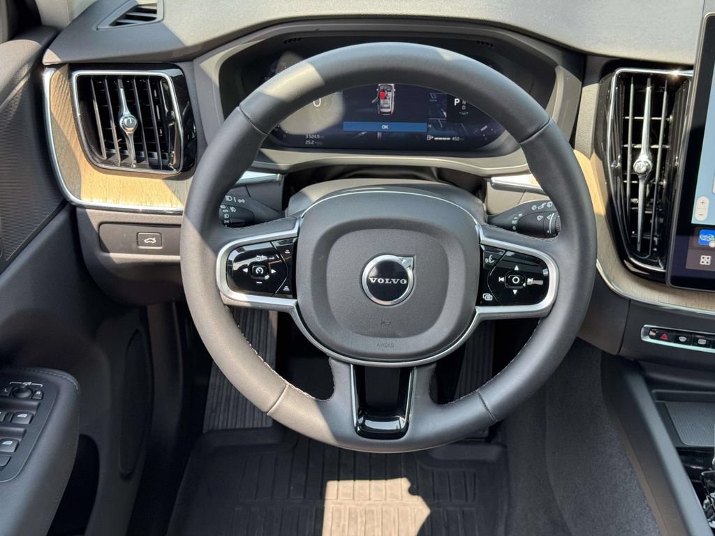 Certified 2026 Volvo XC60 B5 Plus w/ Protection Package Premier AWD/4WD image 11
