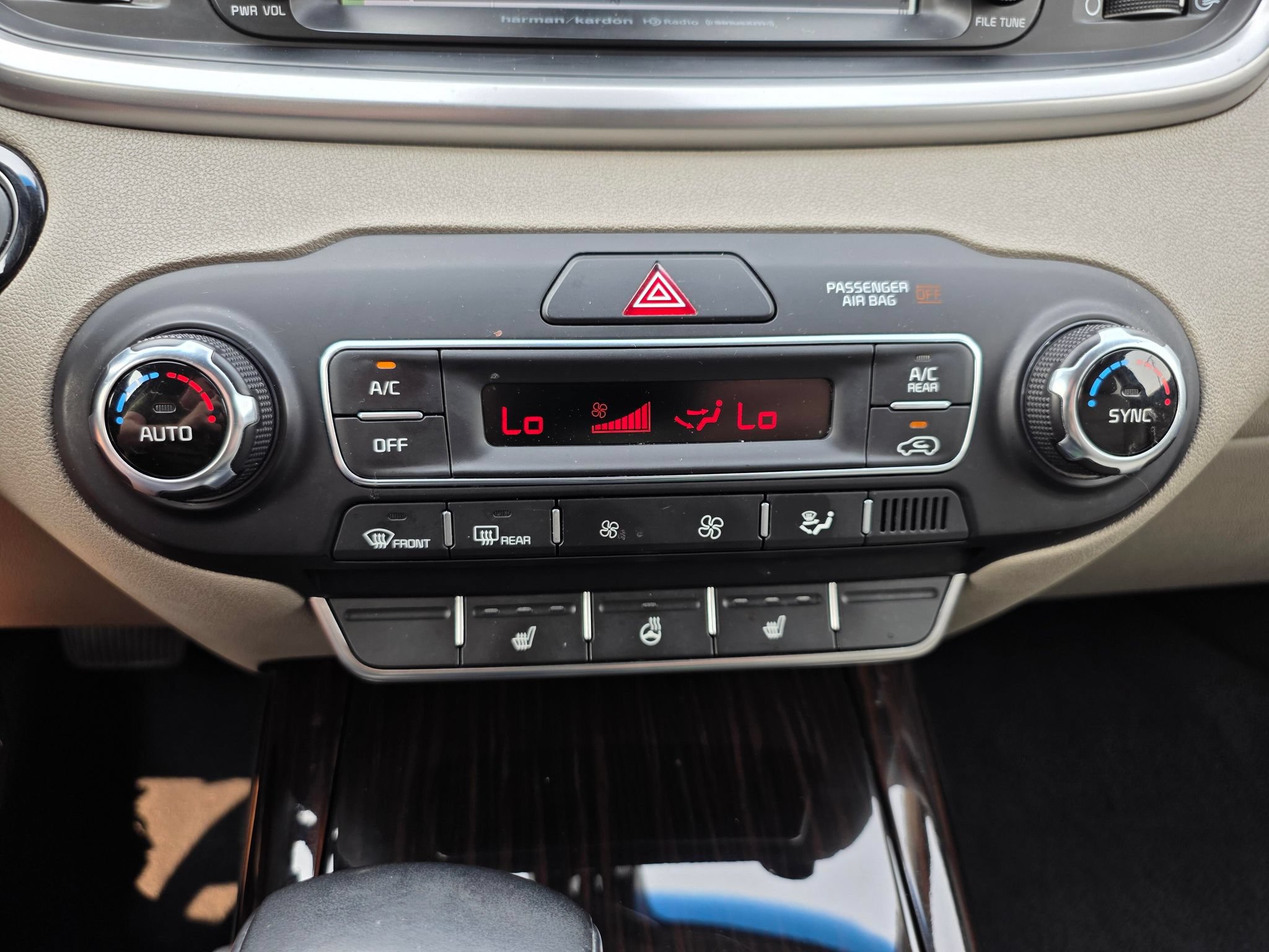 Used 2019 Kia Sorento EX w/ EX Touring Package AWD/4WD image 16