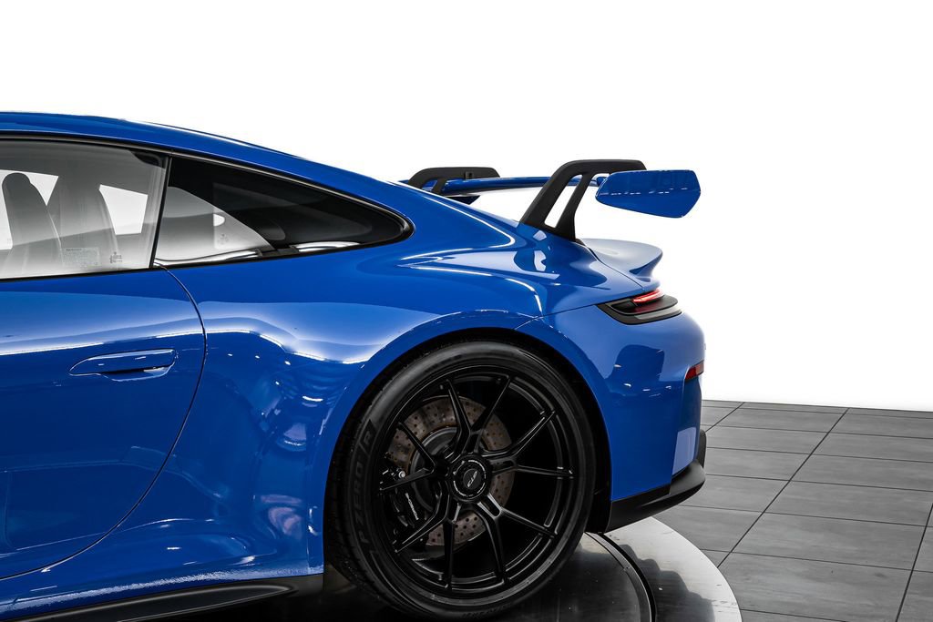 Used 2025 Porsche 911 GT3 RWD image 19