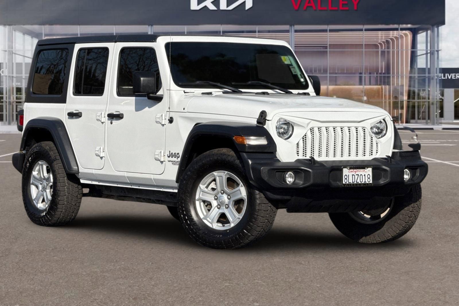 Used 2020 Jeep Wrangler Unlimited Sport S image 2