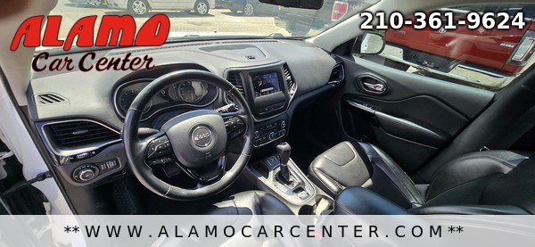 Used 2019 Jeep Cherokee Latitude Plus FWD image 32