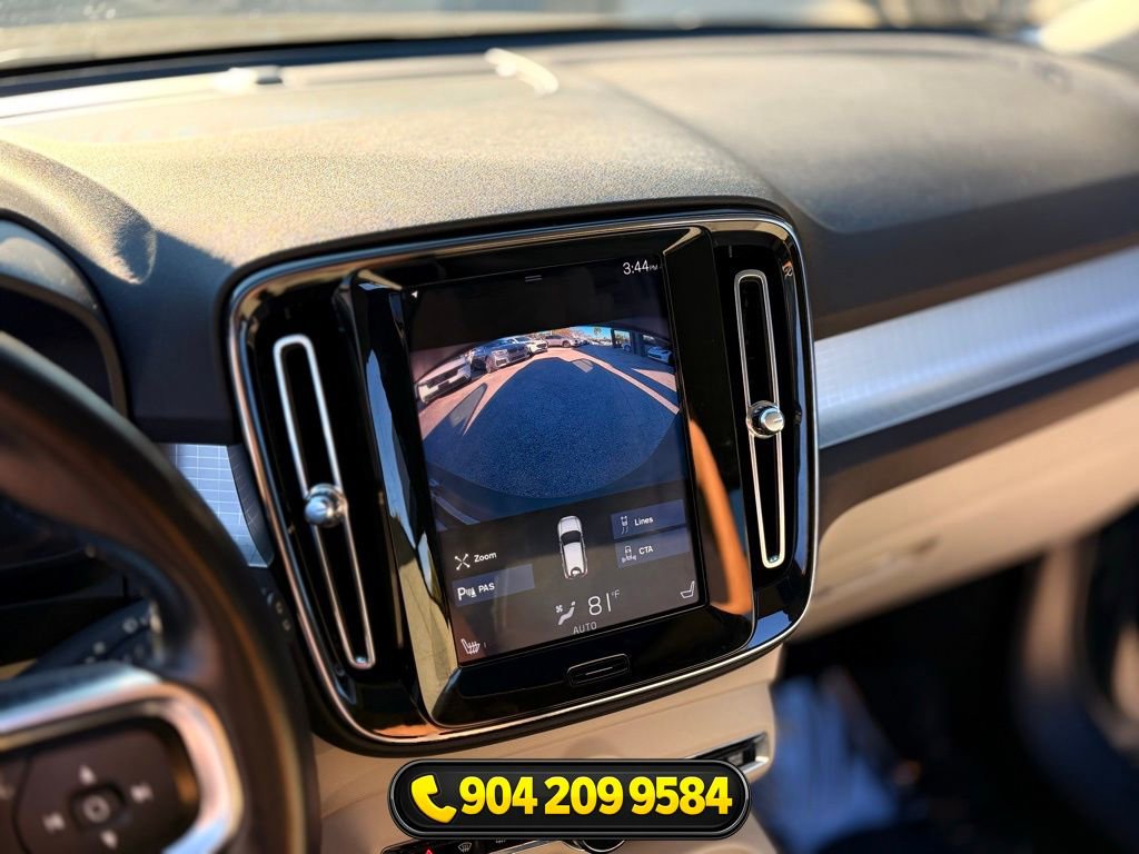 Used 2020 Volvo XC40 T5 Momentum w/ Protection Package Premier image 21