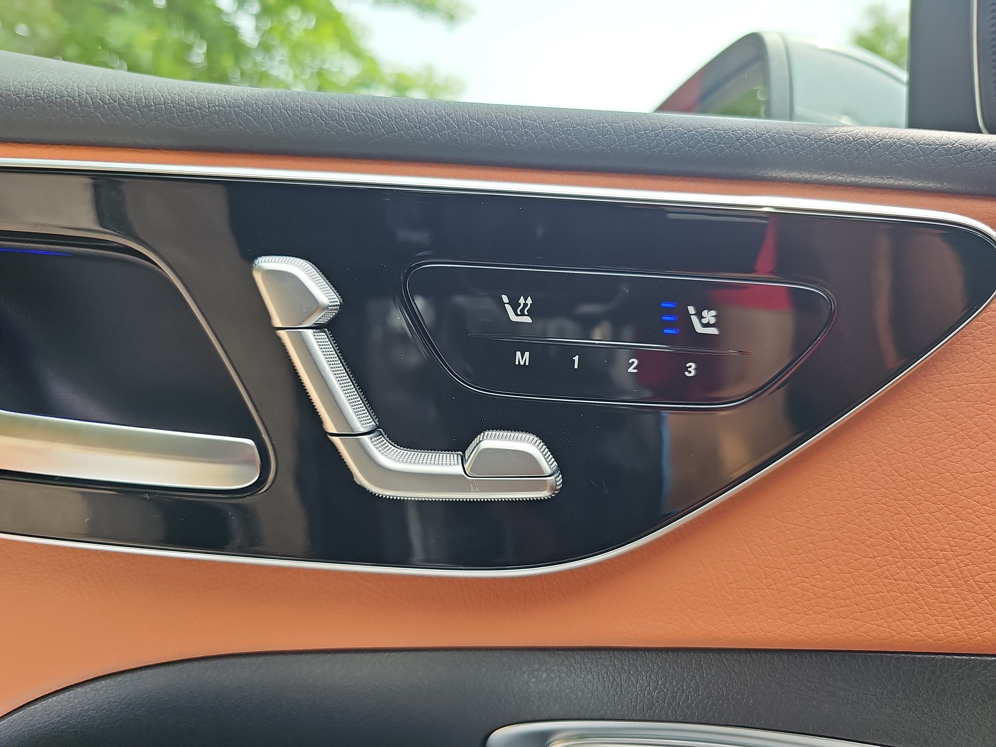 New 2026 Mercedes-Benz C 300 Sedan image 30