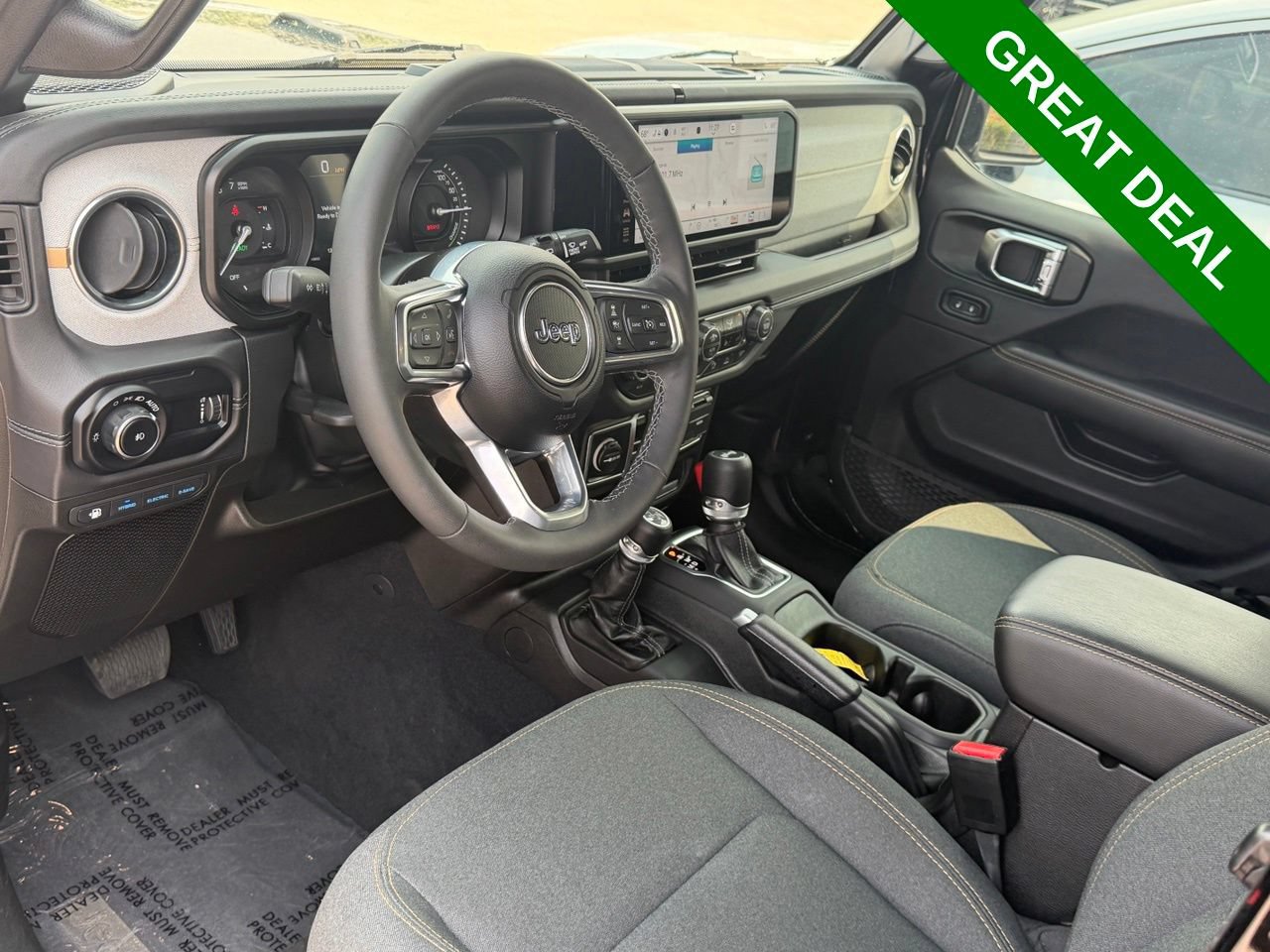 Used 2025 Jeep Wrangler Unlimited Sahara w/ Safety Group AWD/4WD image 11