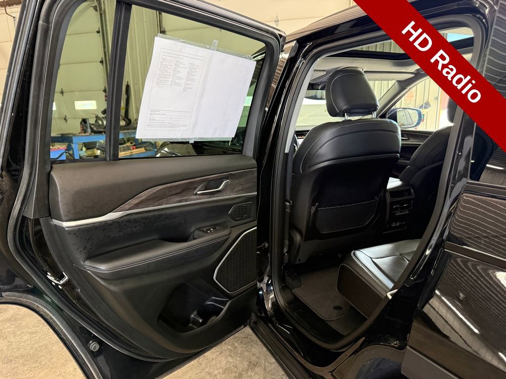Used 2022 Jeep Grand Cherokee Limited 4xe AWD/4WD image 33