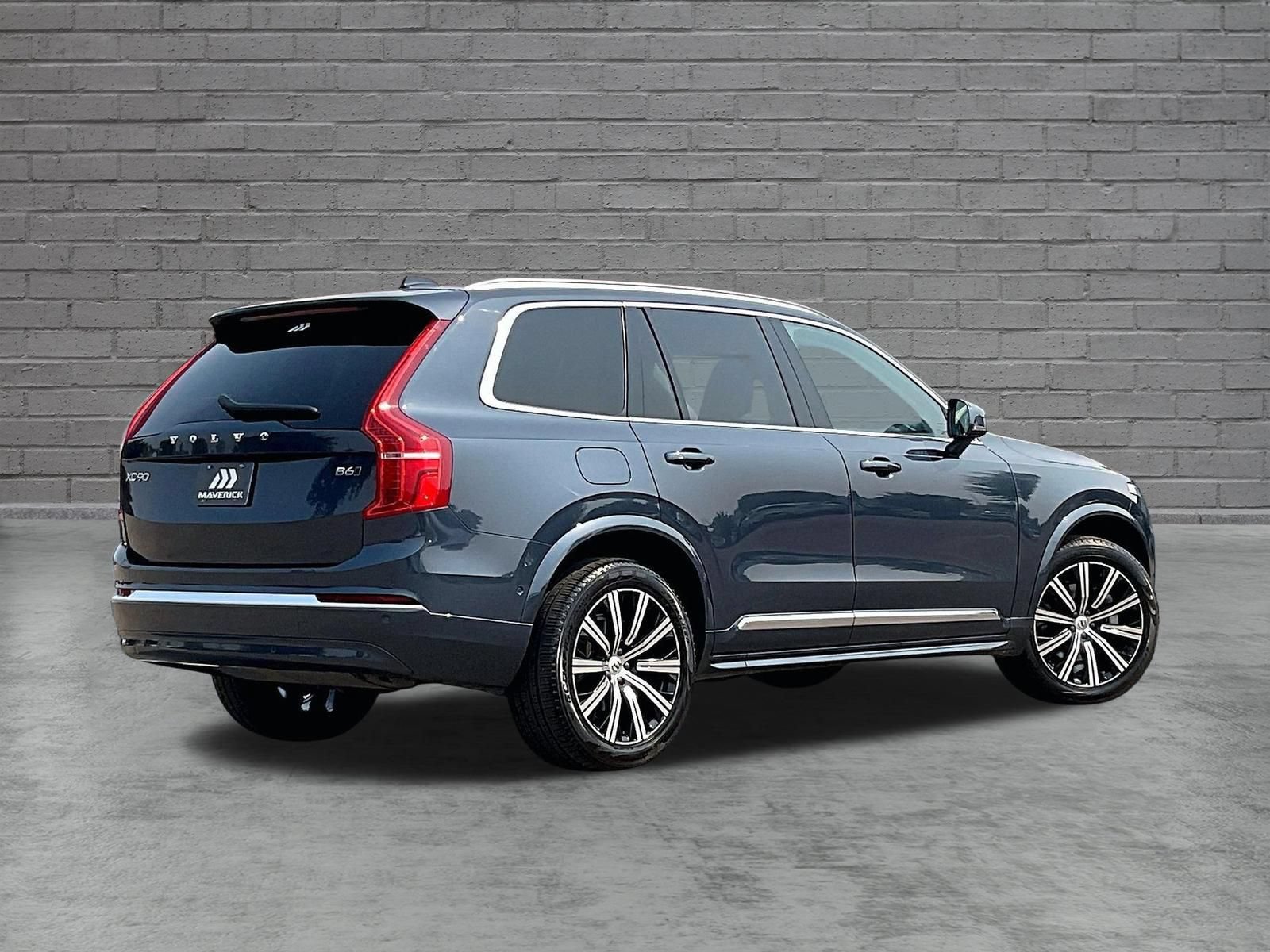 Used 2024 Volvo XC90 B6 Plus AWD/4WD image 5