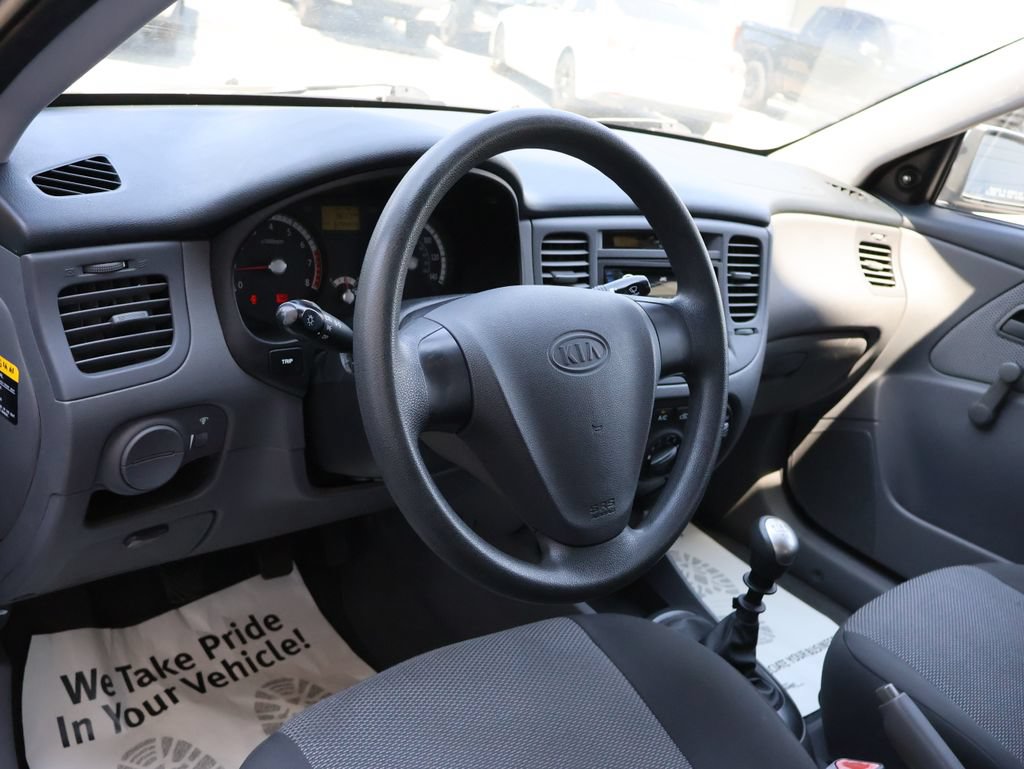 Used 2009 Kia Rio LX FWD image 16