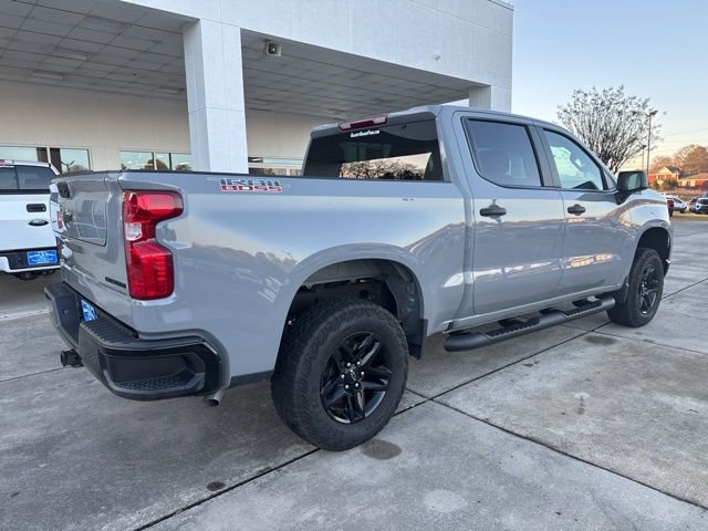 Used 2025 Chevrolet Silverado 1500 Custom Trail Boss w/ LPO, Dark Essentials Package image 7