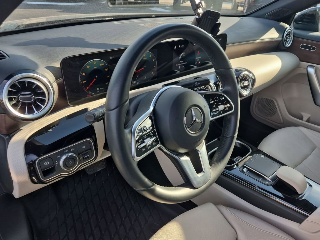 Used 2022 Mercedes-Benz A 220 A 220 image 21
