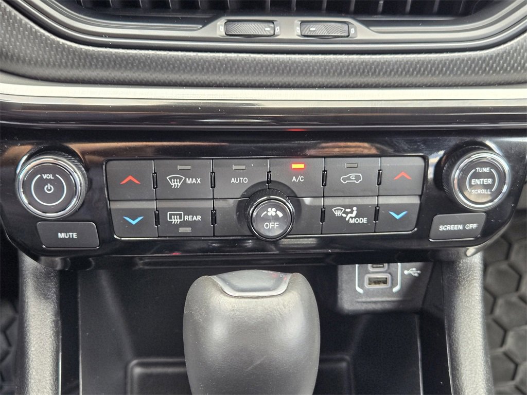 Used 2024 Jeep Compass Trailhawk image 22