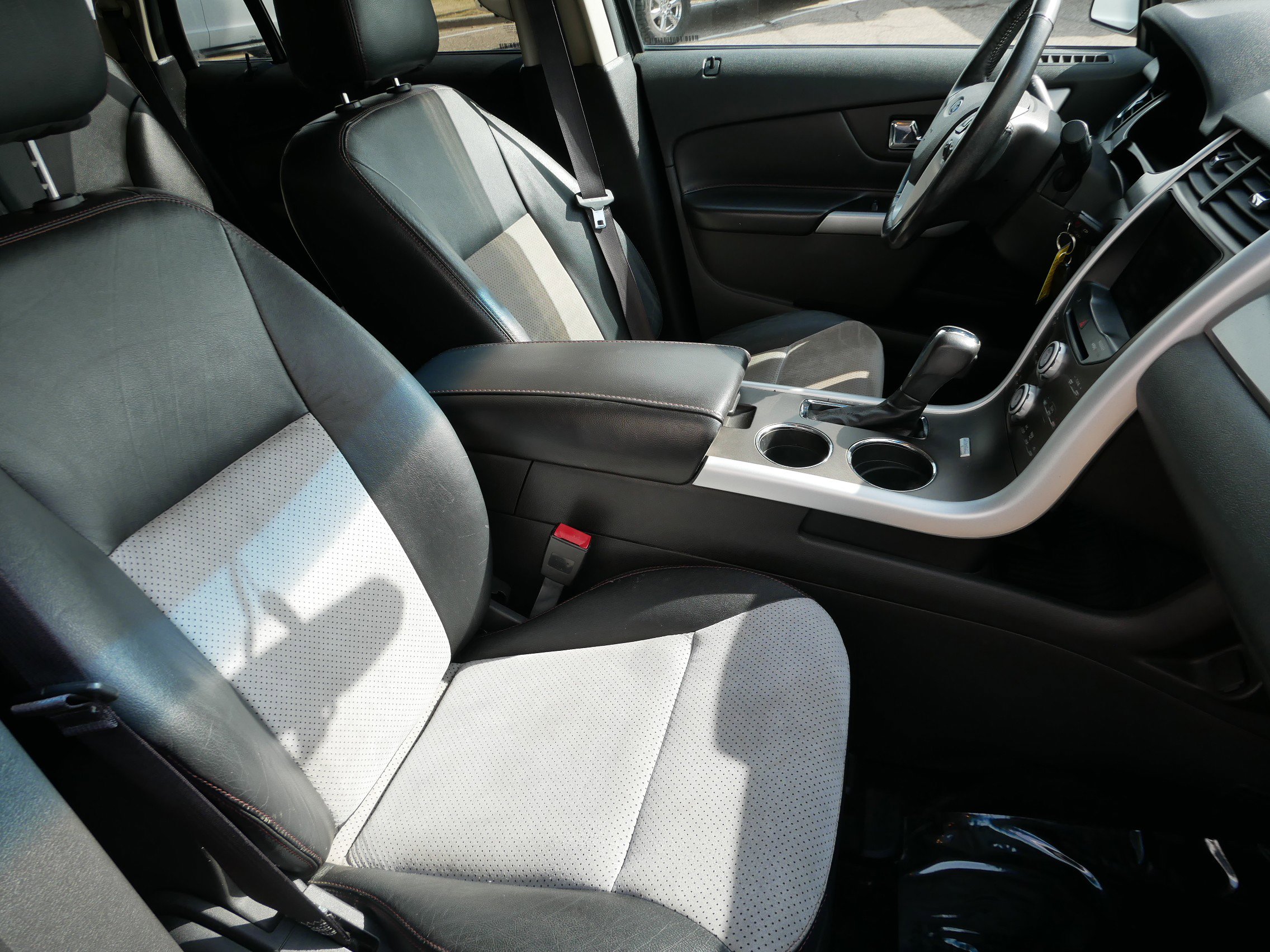 Used 2013 Ford Edge SEL image 23