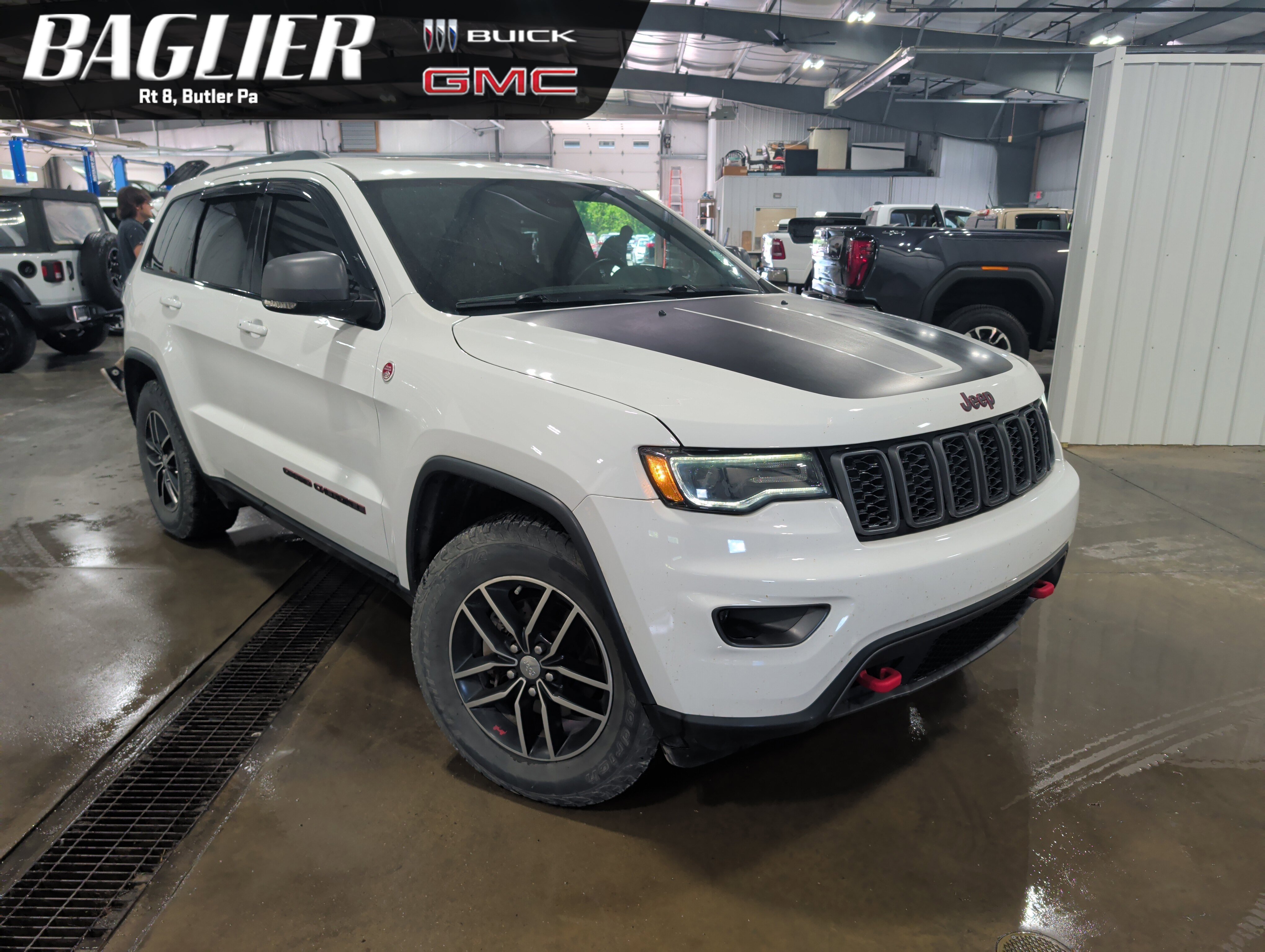 Used 2018 Jeep Grand Cherokee Trailhawk w/ Trailhawk Luxury Group