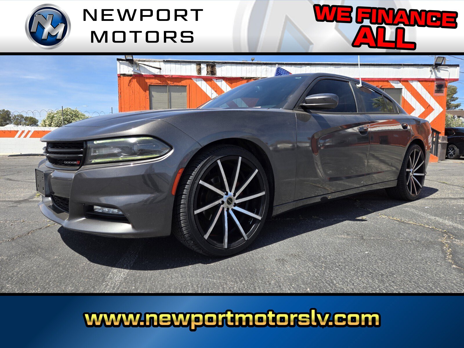 Used 2016 Dodge Charger SXT RWD image 1