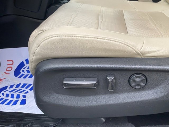 Used 2019 Honda CR-V EX-L image 17