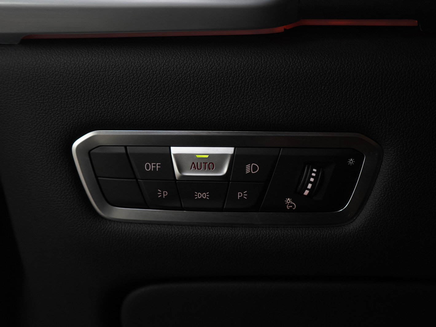 Used 2022 BMW X5 M50i w/ Executive Package image 28