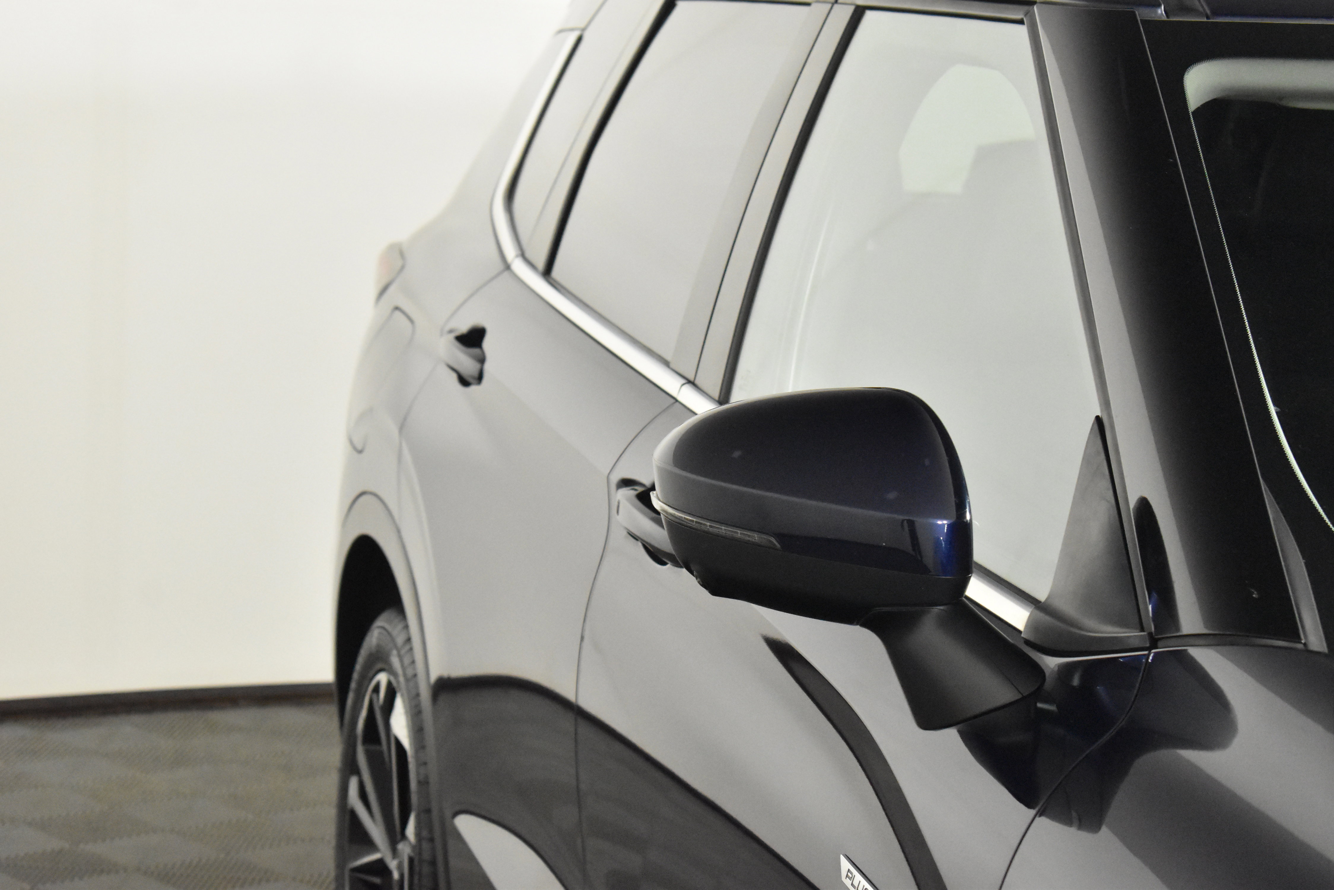 Used 2023 Mitsubishi Outlander SE image 14