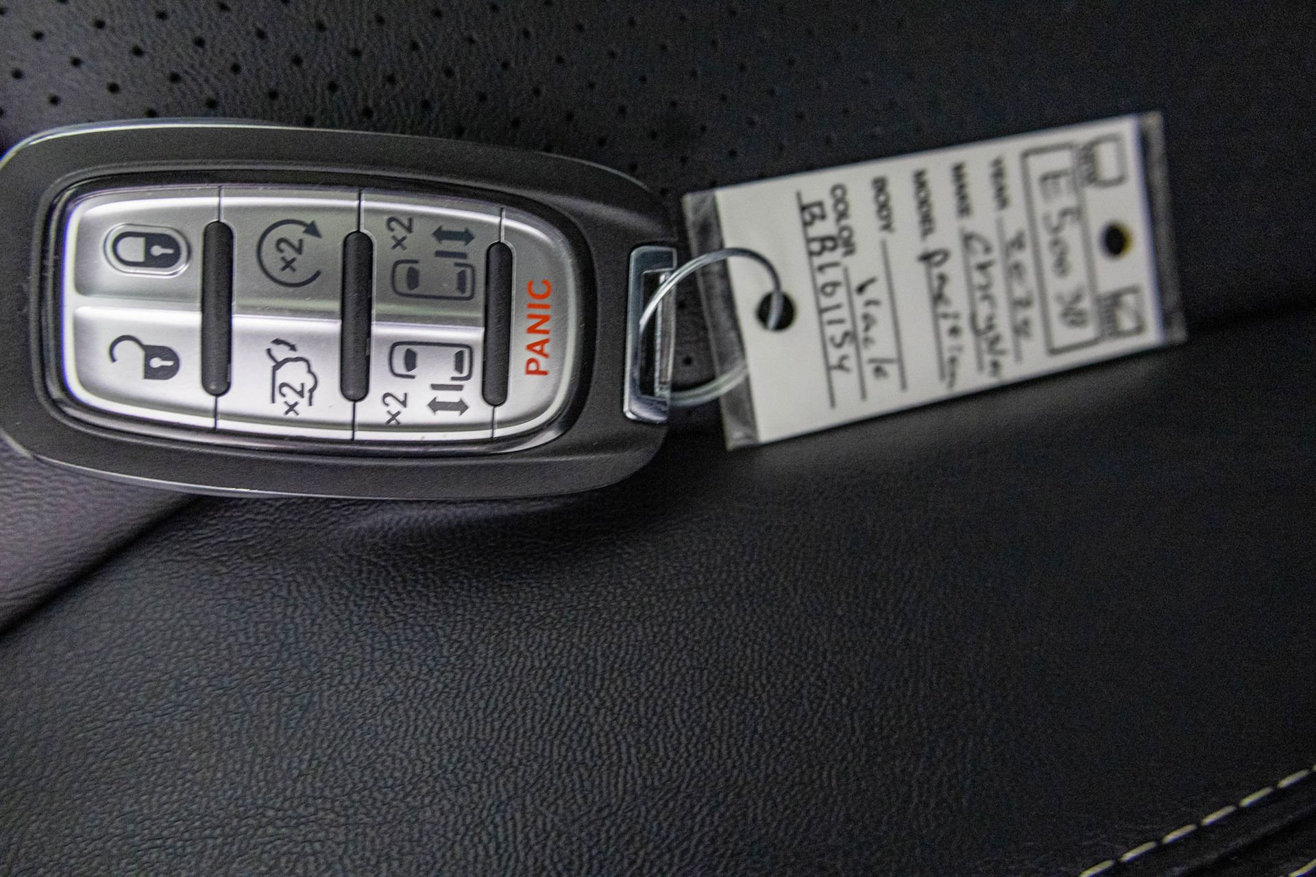 Used 2024 Chrysler Pacifica Touring-L image 48