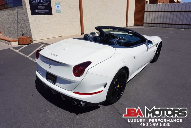 Used 2015 Ferrari California T image 89
