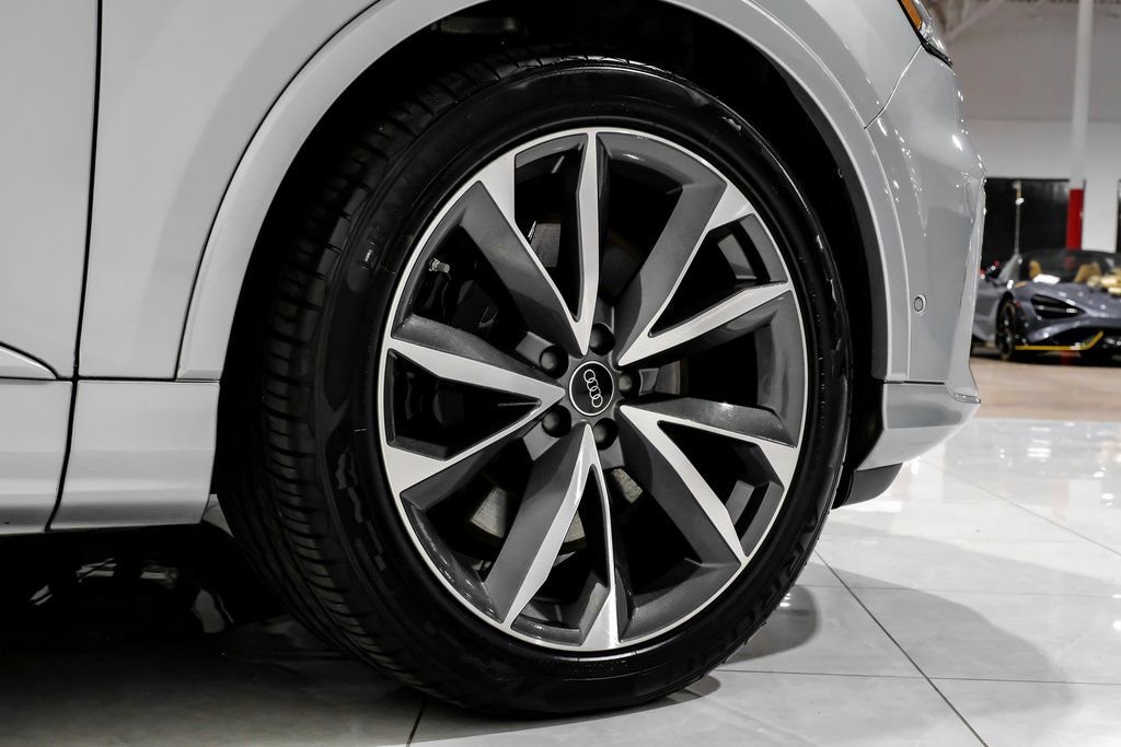 Used 2024 Audi SQ7 Prestige AWD/4WD image 51