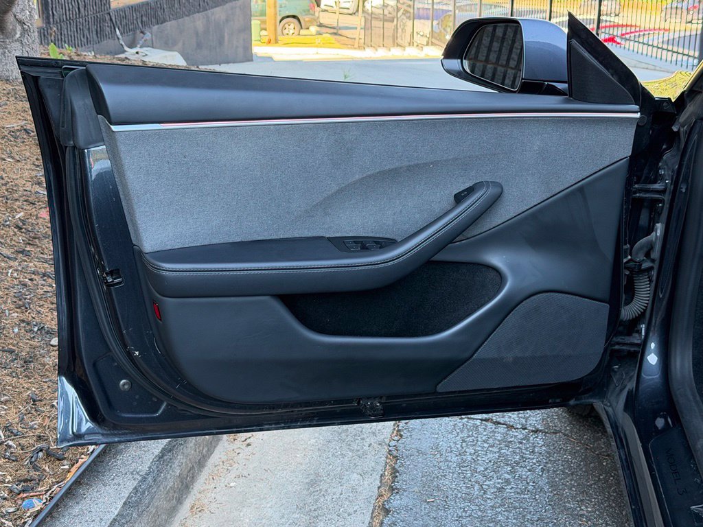 Used 2025 Tesla Model 3 RWD image 28