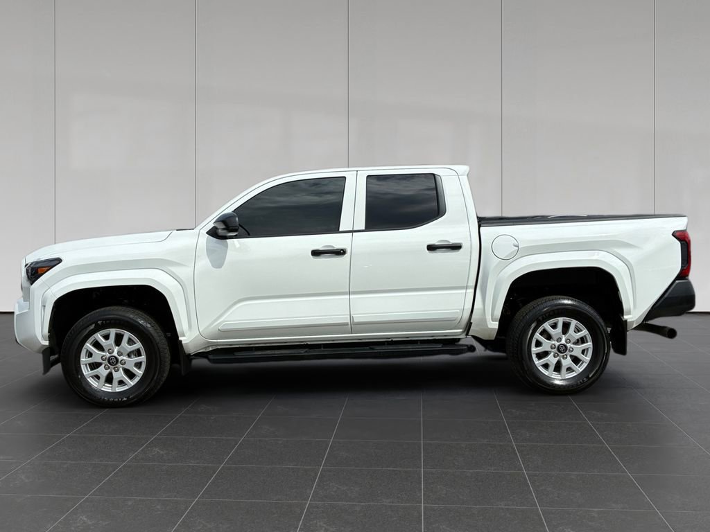 Used 2024 Toyota Tacoma SR image 2