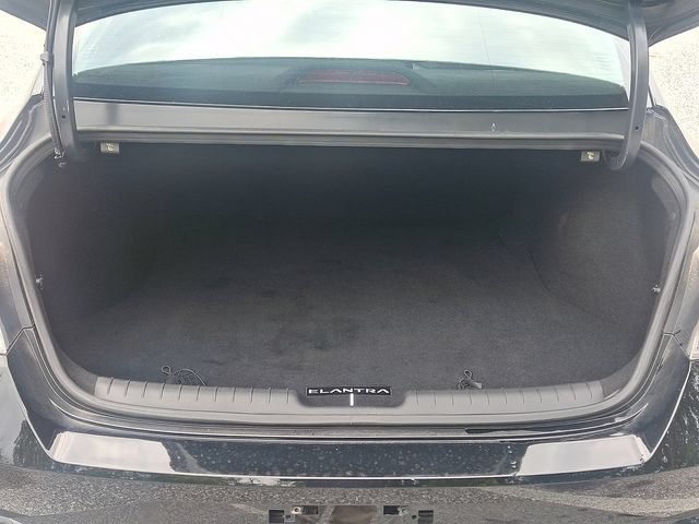 Used 2022 Hyundai Elantra SEL w/ Cargo Package FWD image 29