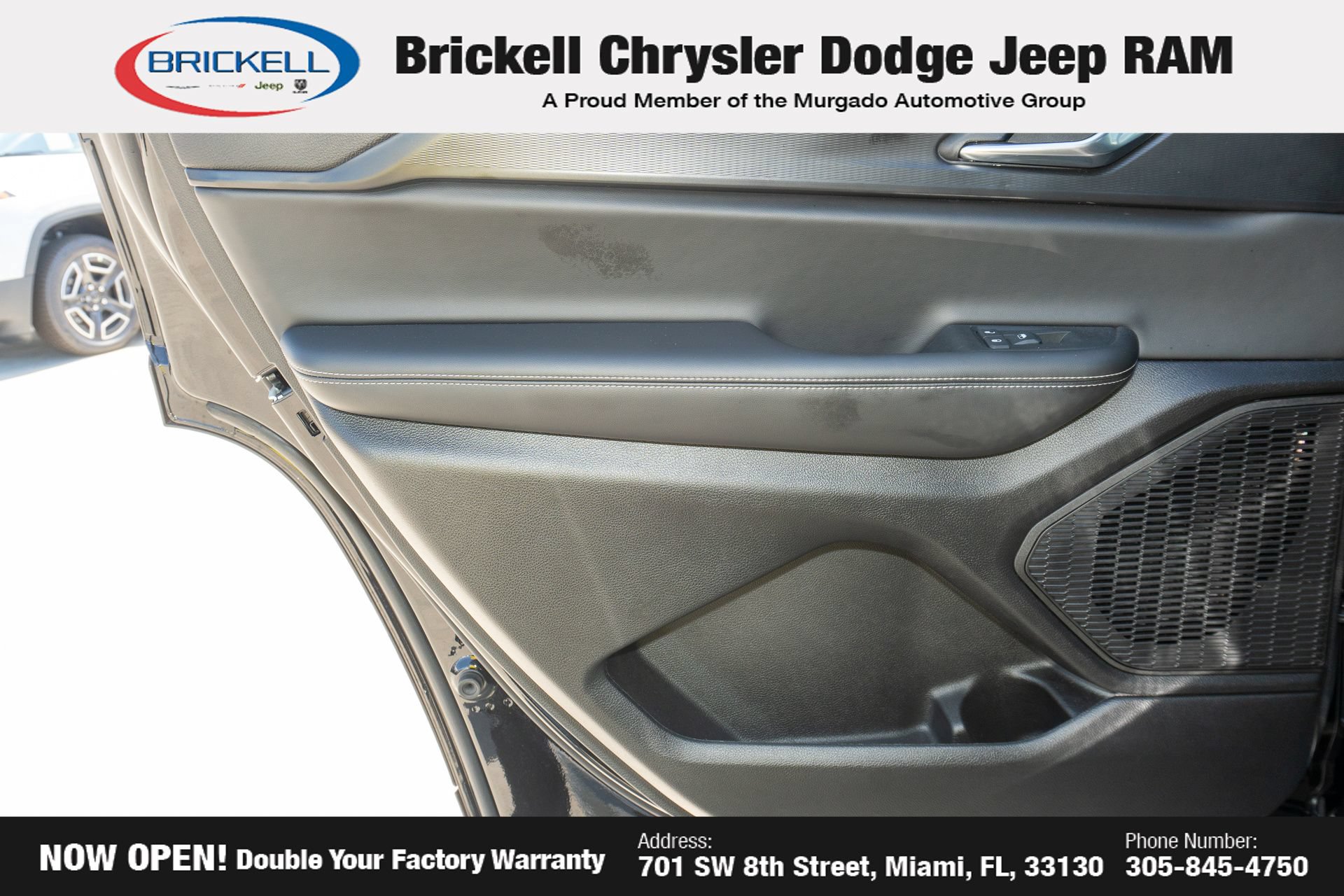 Used 2025 Jeep Grand Cherokee L Altitude AWD/4WD image 16