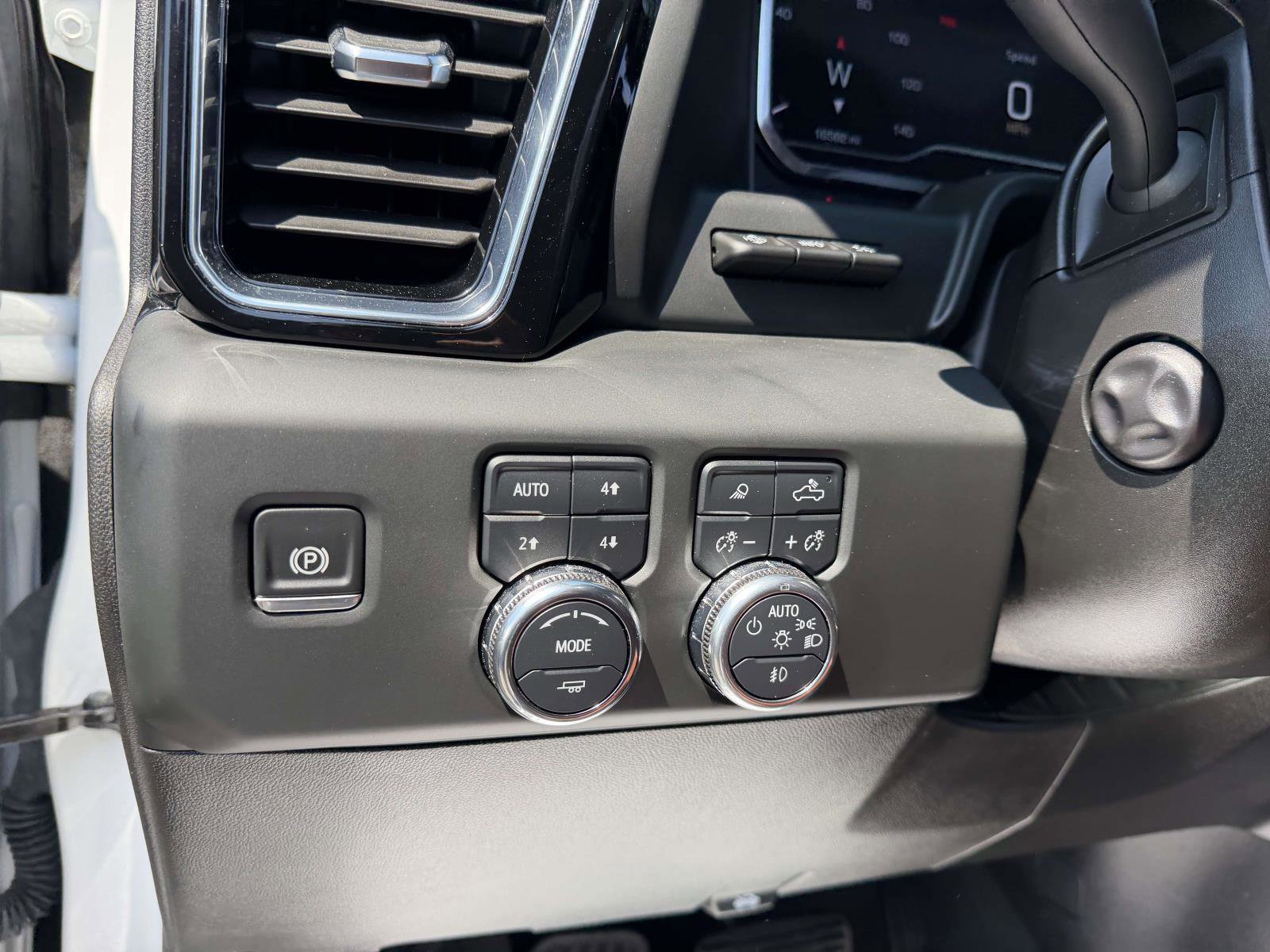 Certified 2024 GMC Sierra 1500 Denali Ultimate AWD/4WD image 25