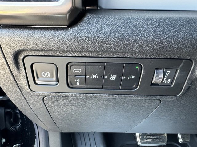 New 2025 GMC Hummer EV 2X w/ LPO, Illumination Package image 24