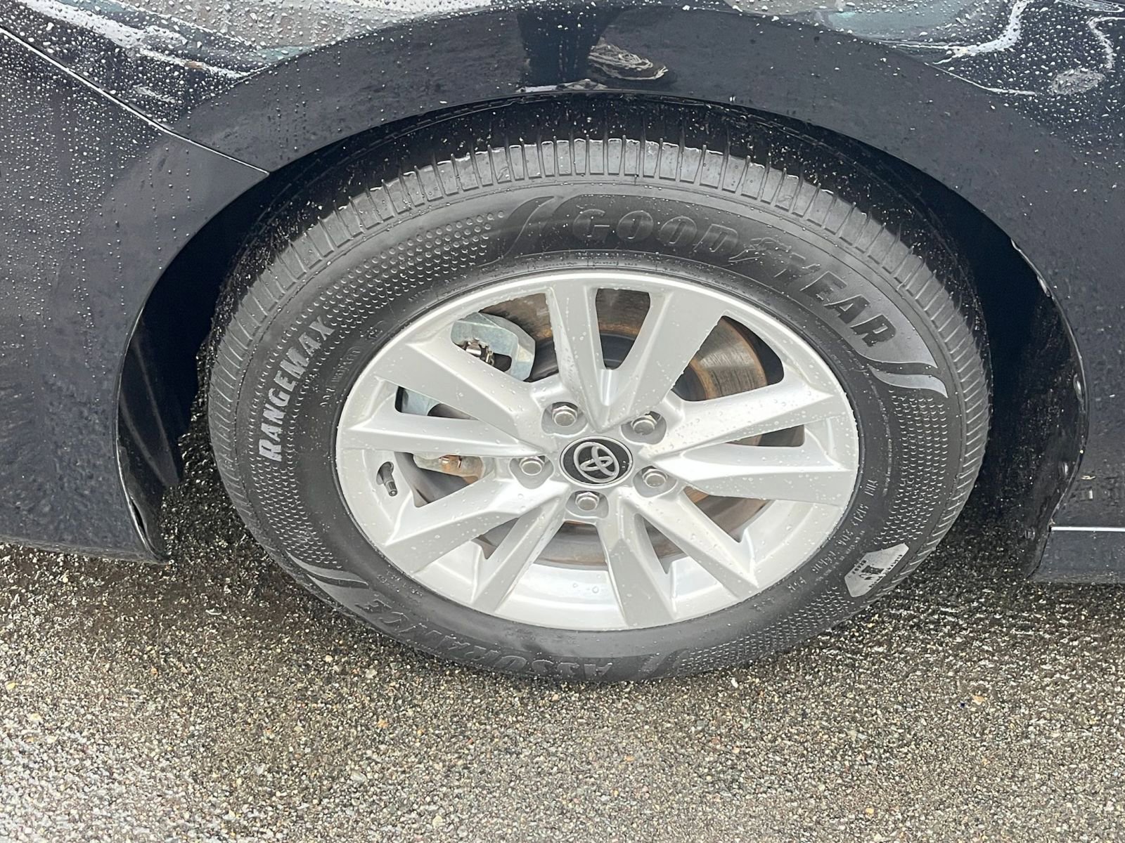 Used 2025 Toyota Camry LE image 29