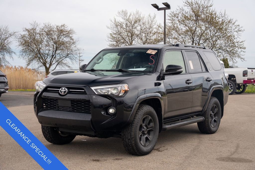 Used 2023 Toyota 4Runner SR5 Premium image 3