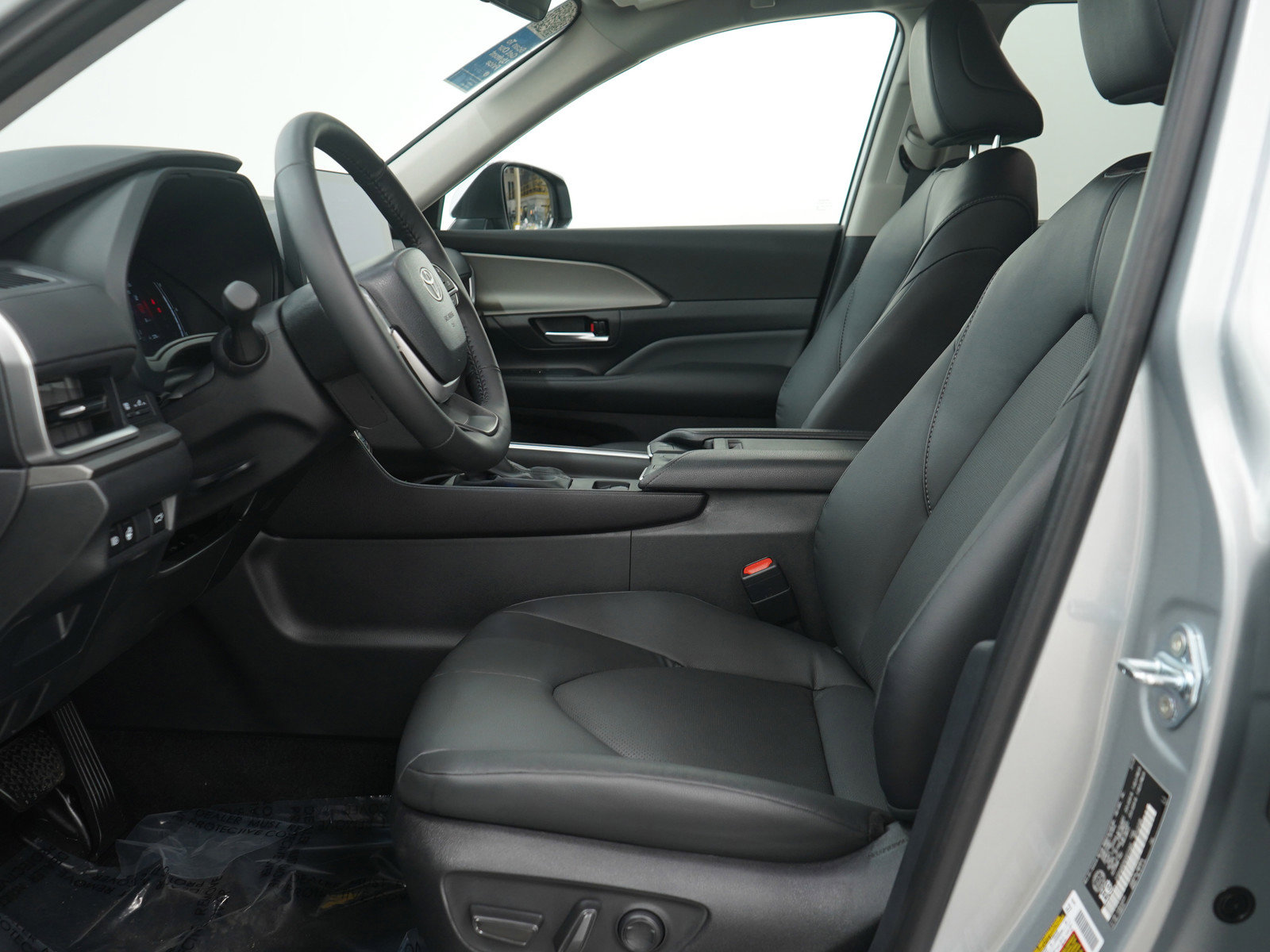 Used 2025 Toyota Grand Highlander XLE image 25