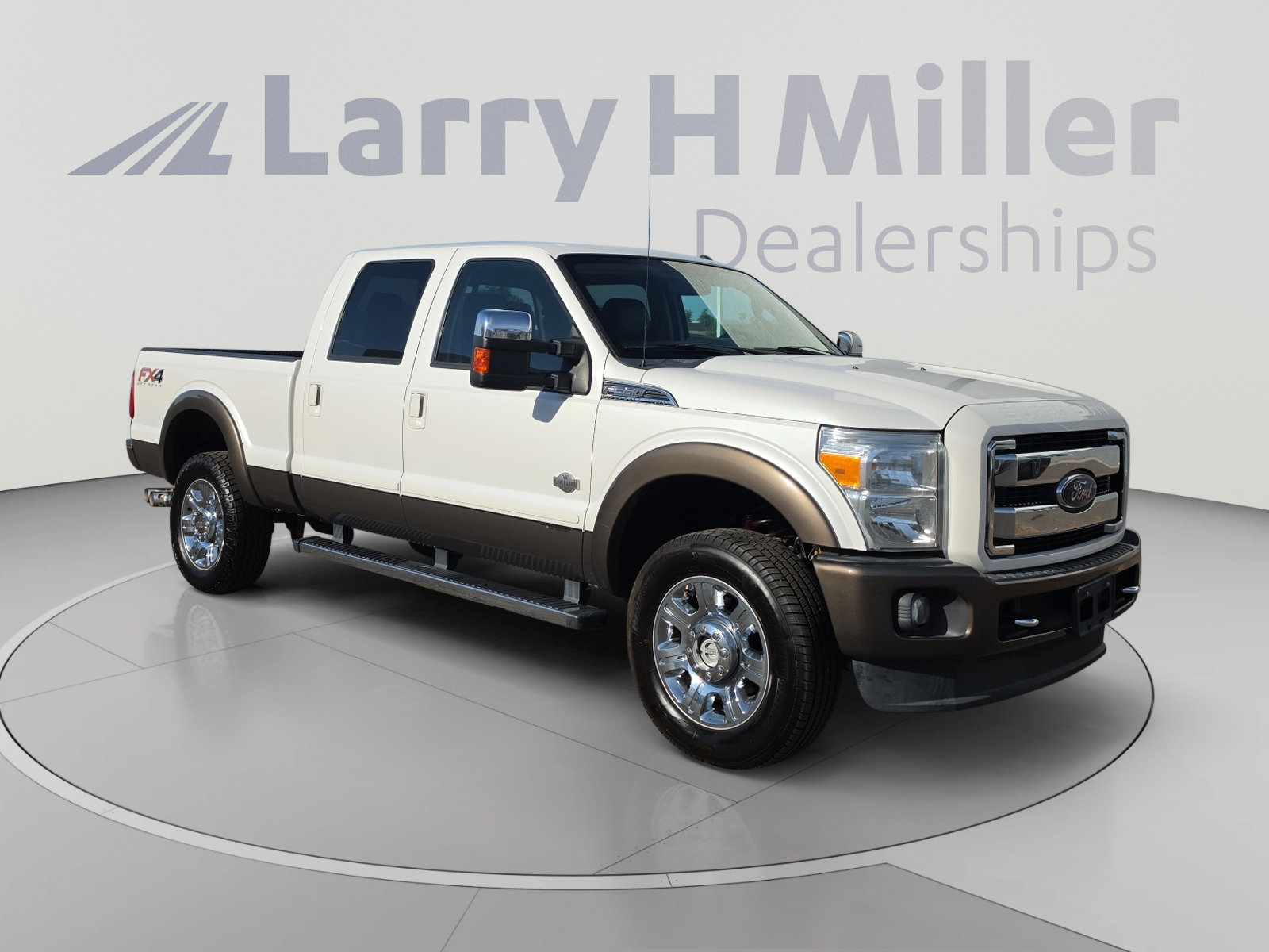 Used 2016 Ford F350 King Ranch w/ FX4 Off-Road Package AWD/4WD image 7