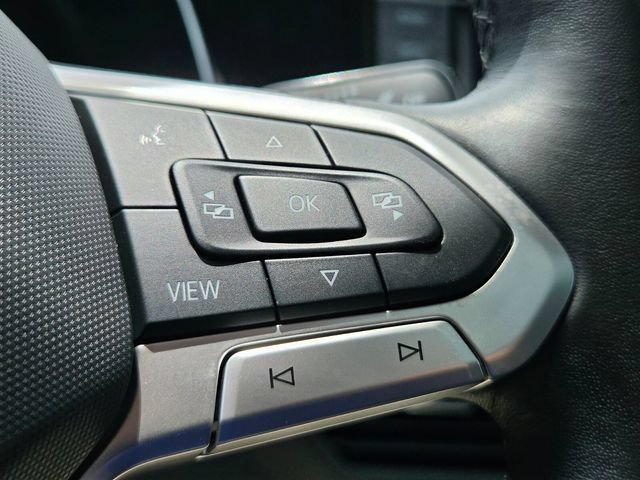 Used 2023 Volkswagen Jetta SE w/ Panoramic Sunroof Package FWD image 25