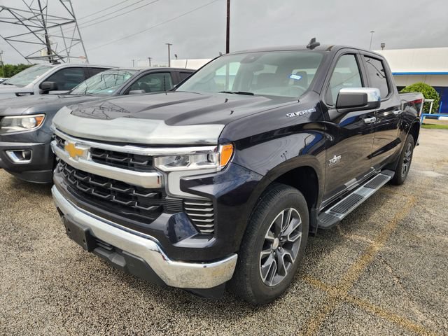 Used 2024 Chevrolet Silverado 1500 LT RWD image 3