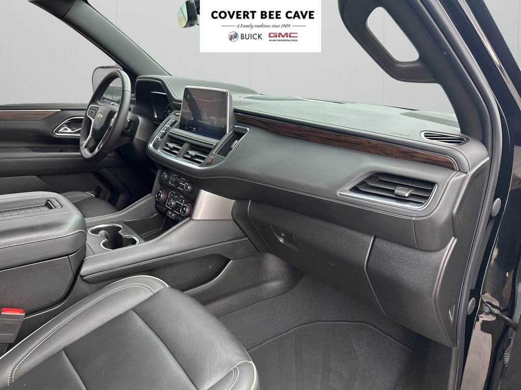 Used 2023 Chevrolet Suburban Premier image 15