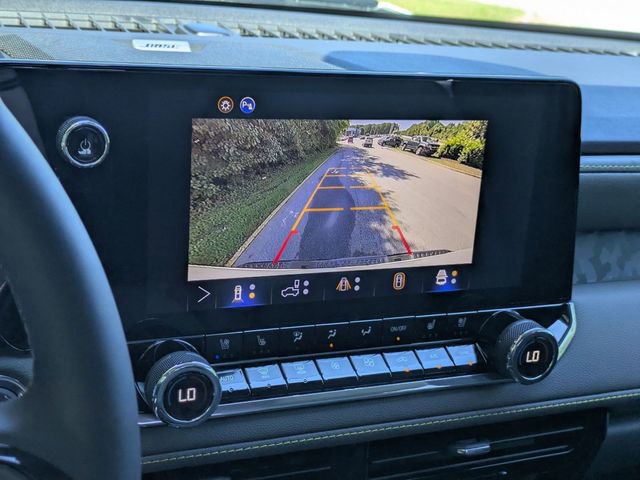 New 2026 Chevrolet Colorado ZR2 w/ Technology Package AWD/4WD image 19
