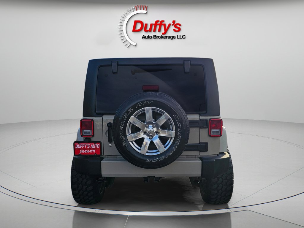 Used 2017 Jeep Wrangler Unlimited Sahara w/ Max Tow Package image 17