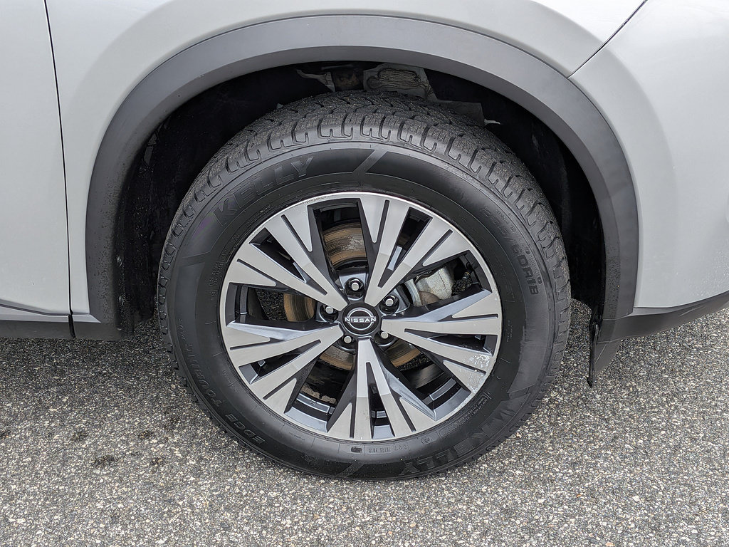 Used 2023 Nissan Rogue SV AWD/4WD image 10
