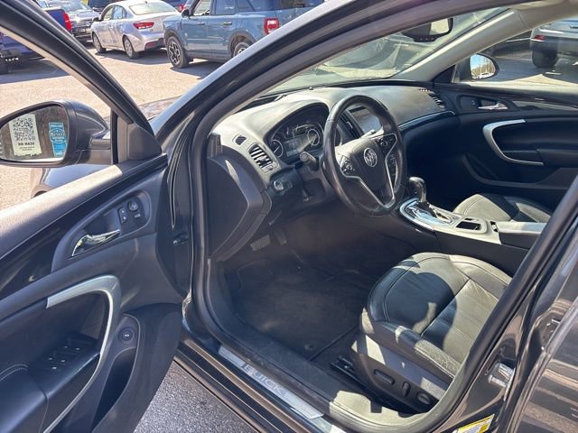 Used 2016 Buick Regal AWD image 11