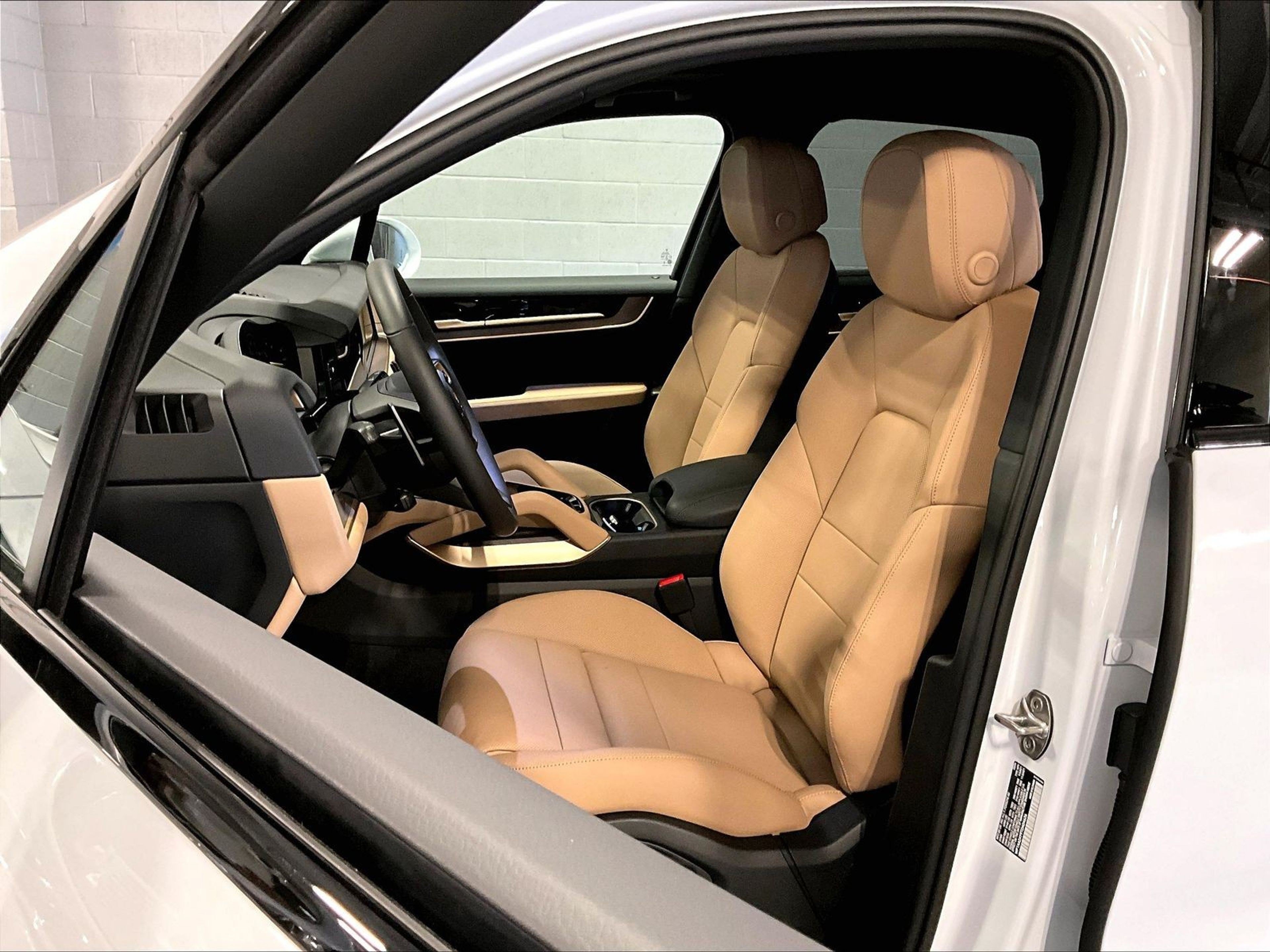 New 2026 Porsche Cayenne AWD/4WD image 5