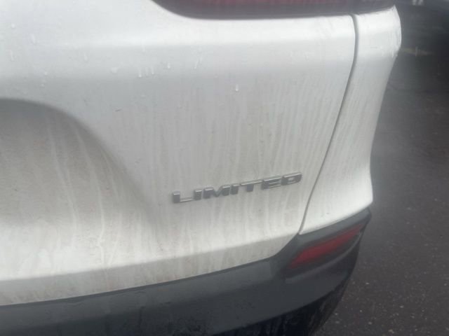 Used 2020 Jeep Cherokee Limited AWD/4WD image 25