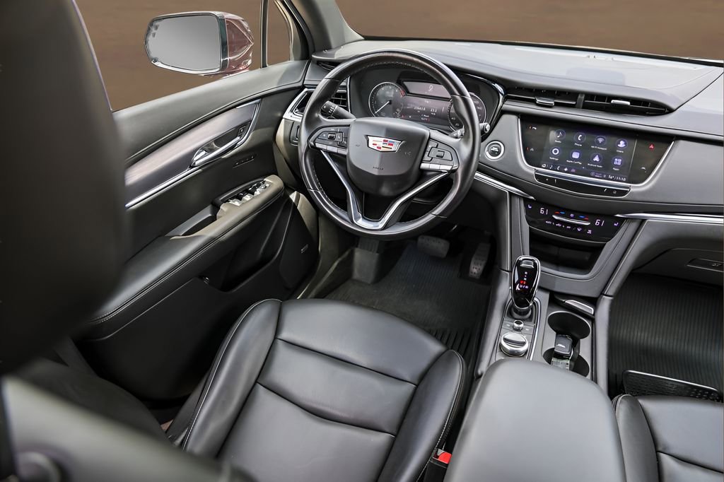 Used 2022 Cadillac XT6 Luxury FWD image 31