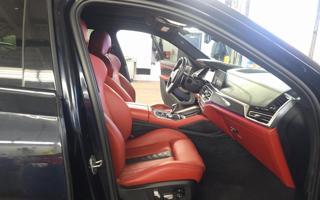 Used 2022 BMW X6 M Base w/ Competition Package image 10