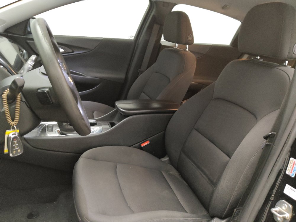 Used 2021 Chevrolet Malibu LT FWD image 17