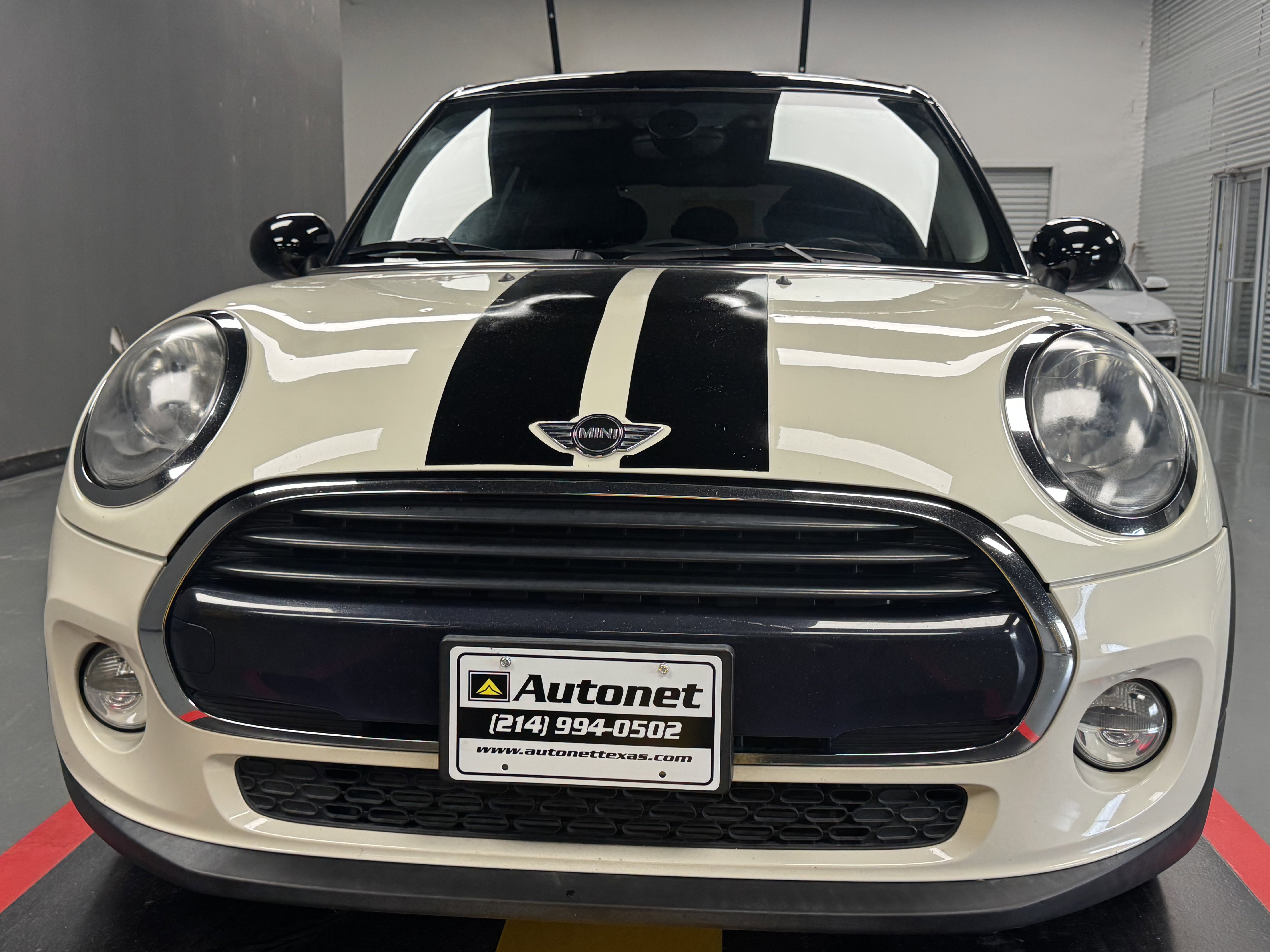 Used 2016 MINI Cooper 4-Door Hardtop FWD image 8