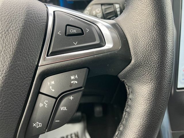 Used 2024 Ford Edge Titanium AWD/4WD image 6