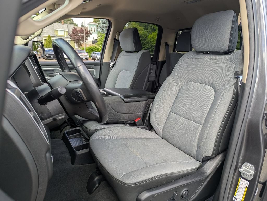 Used 2020 RAM 1500 Big Horn AWD/4WD image 30