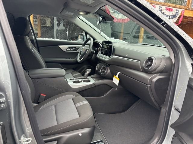 New 2026 Chevrolet Blazer LT w/ LPO, Black Sport Package image 16