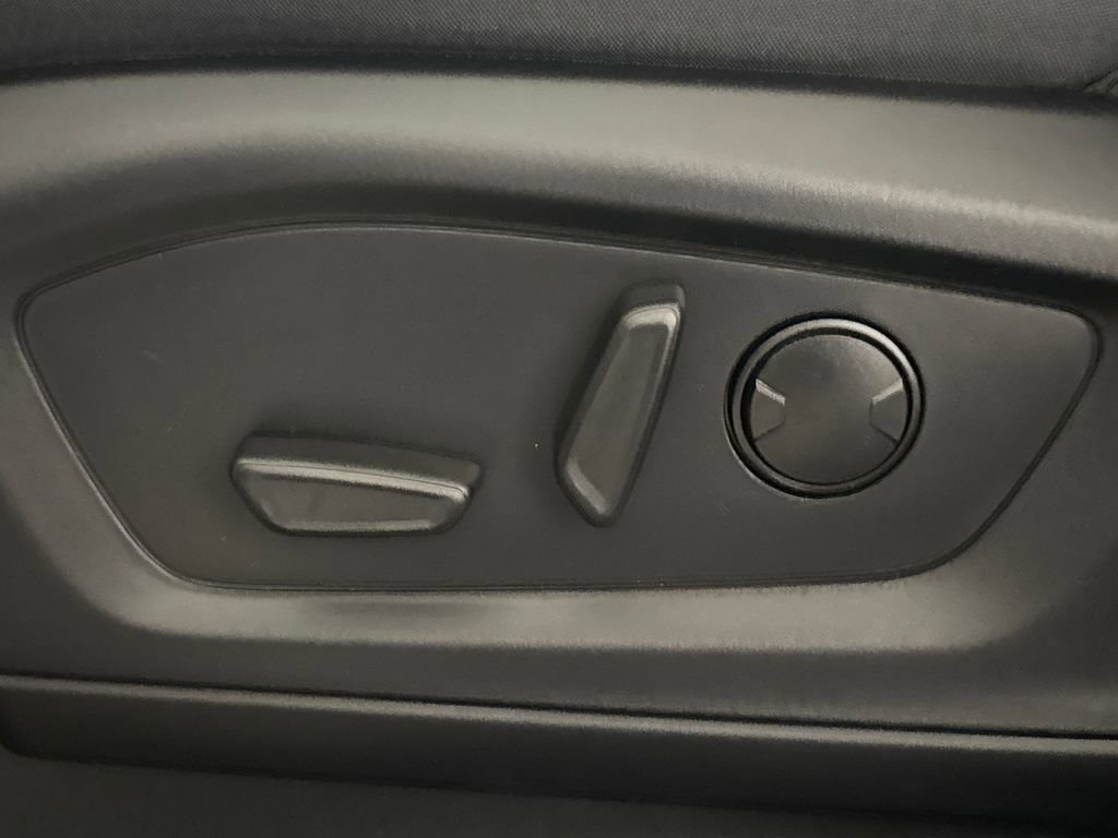 New 2026 Ford Explorer Active RWD image 26